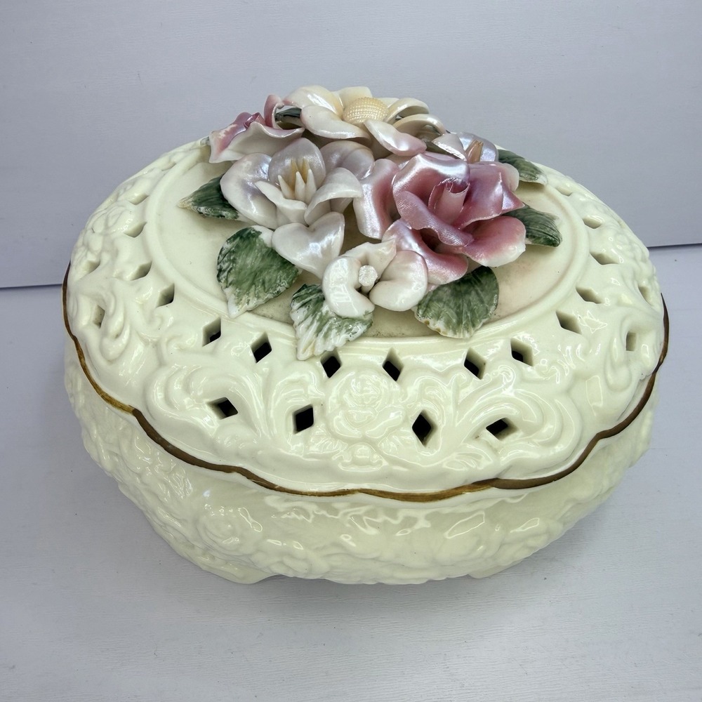 Vintage Ceramic Potpourri Bowl wLid 3D Sculpted Roses Pierced Lattice 6.5" x 5"